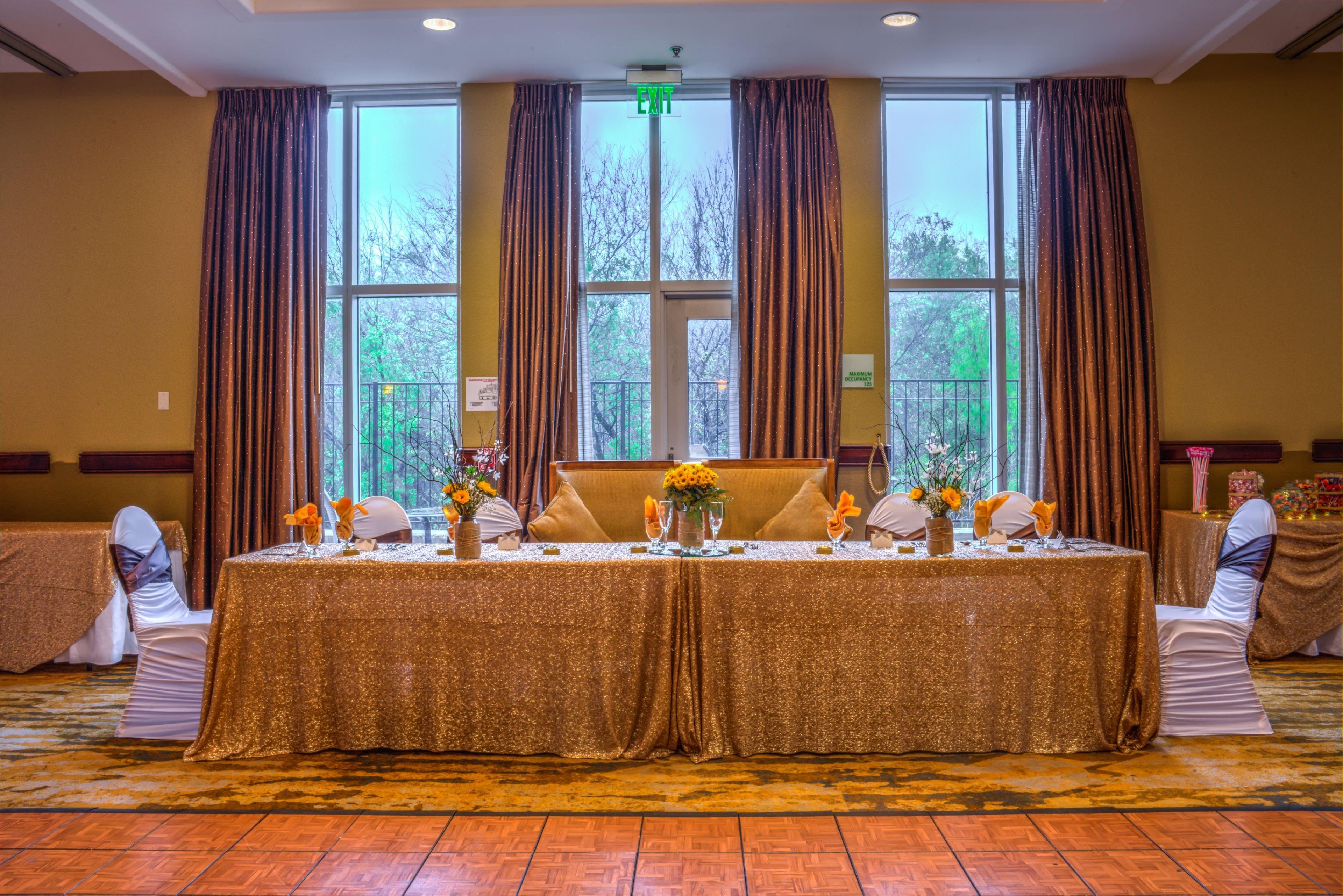 Holiday Inn San Antonio Northwest- Seaworld Area By Ihg Ngoại thất bức ảnh