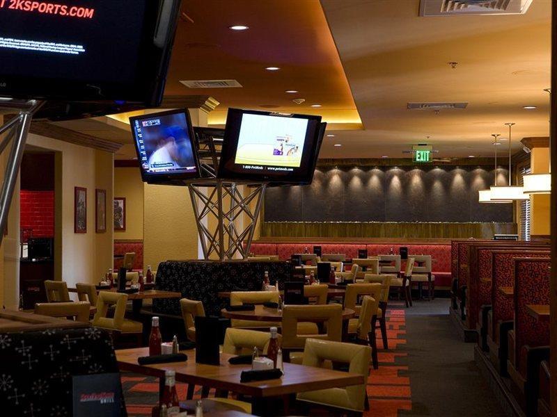 Holiday Inn San Antonio Northwest- Seaworld Area By Ihg Ngoại thất bức ảnh